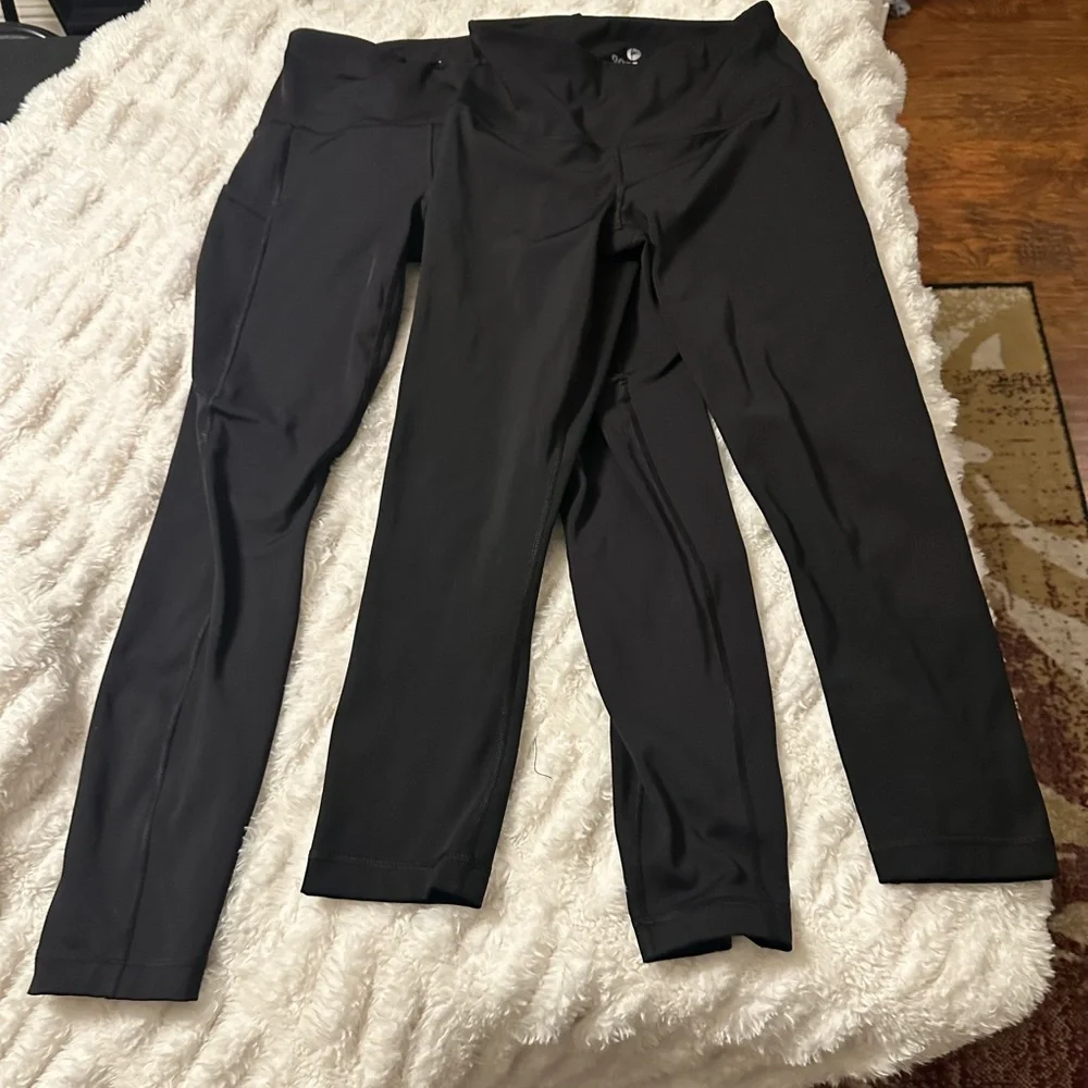 NWOT 2 Pairs 90 Degree by Reflex - Picture 5 of 6